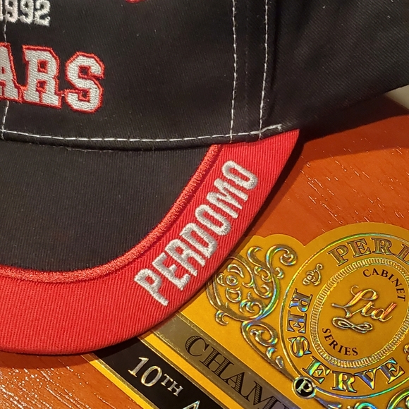 BNWT Perdomo Cigars Bottle Opener Cap - Picture 5 of 7